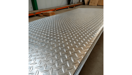 лист алюминиевый рифленый чечевица 0,3 мм АМг2Н2Р купить в Самаре