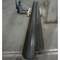 Уголок стальной горячекатаный равнополочный 20x20x3 мм С255 ГОСТ 8509-93