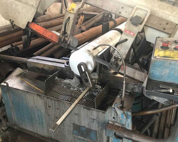 Резка на ленточнопильном станке